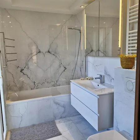 Grand 3 Quartier Pinede Juan * Antibes