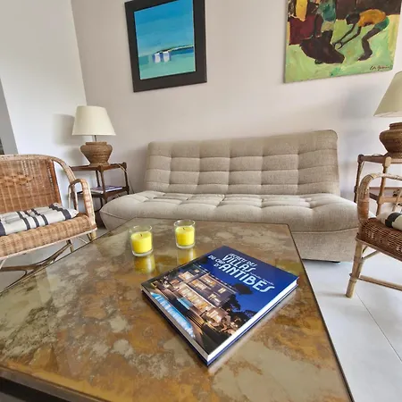 Appartement Grand 3 Quartier Pinede Juan *