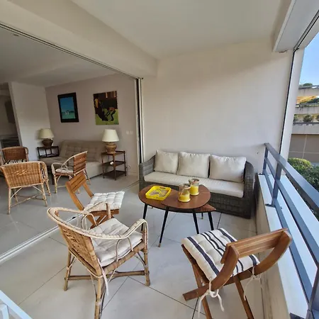 Grand 3 Quartier Pinede Juan شقة *