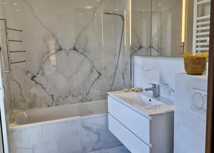 Grand 3 Quartier Pinede Juan * Antibes