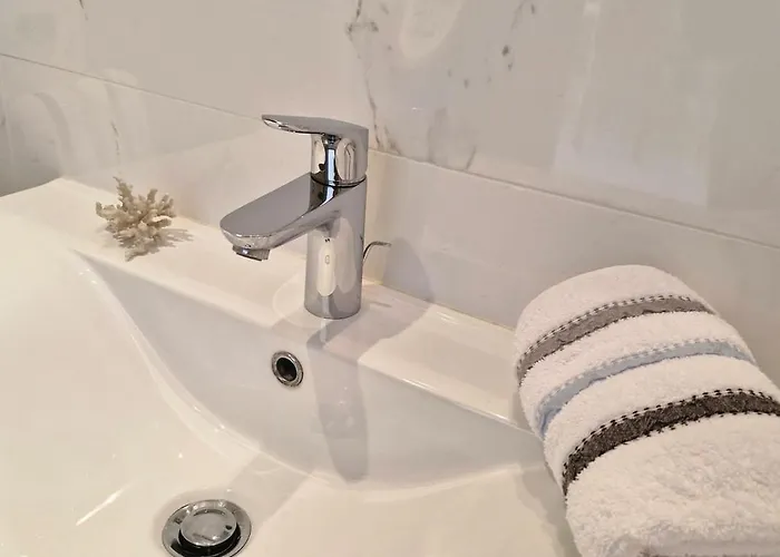 Apartment Grand 3 Quartier Pinede Juan Antibes