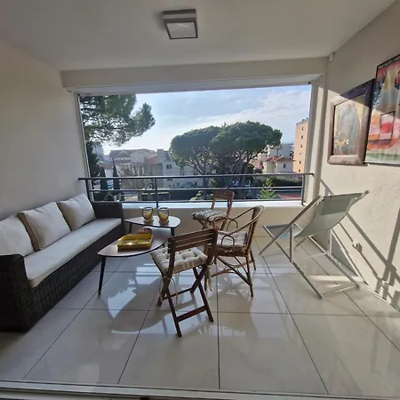 Grand 3 Quartier Pinede Juan Apartment