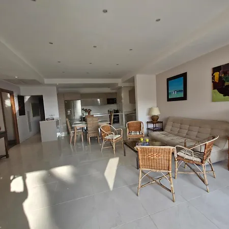 Grand 3 Quartier Pinede Juan * アンティーブ