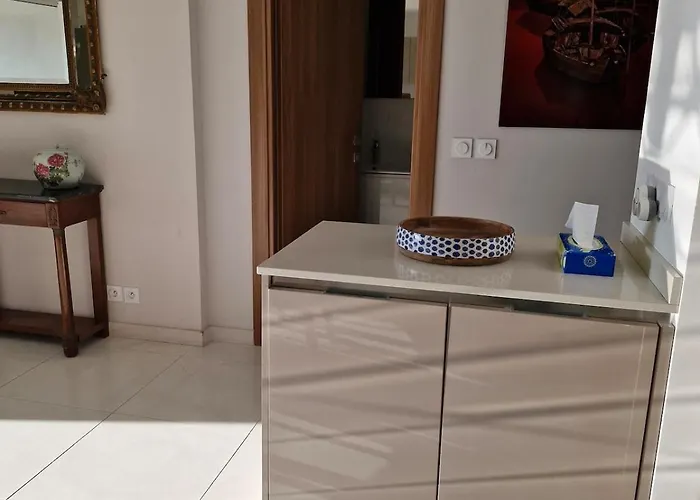 Grand 3 Quartier Pinede Juan *