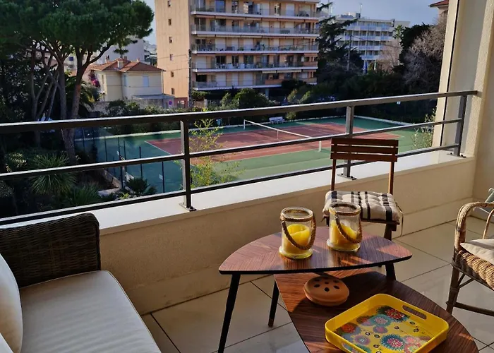 Grand 3 Quartier Pinede Juan * אנטיב